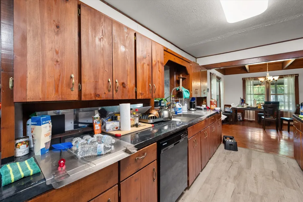 101 S Wright Avenue Kerens, TX 75144