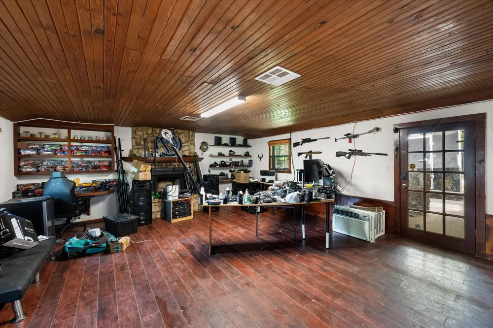 101 S Wright Avenue Kerens, TX 75144