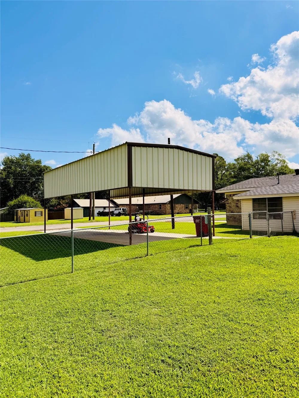 100 Vatra Street Mount Vernon, TX 75457