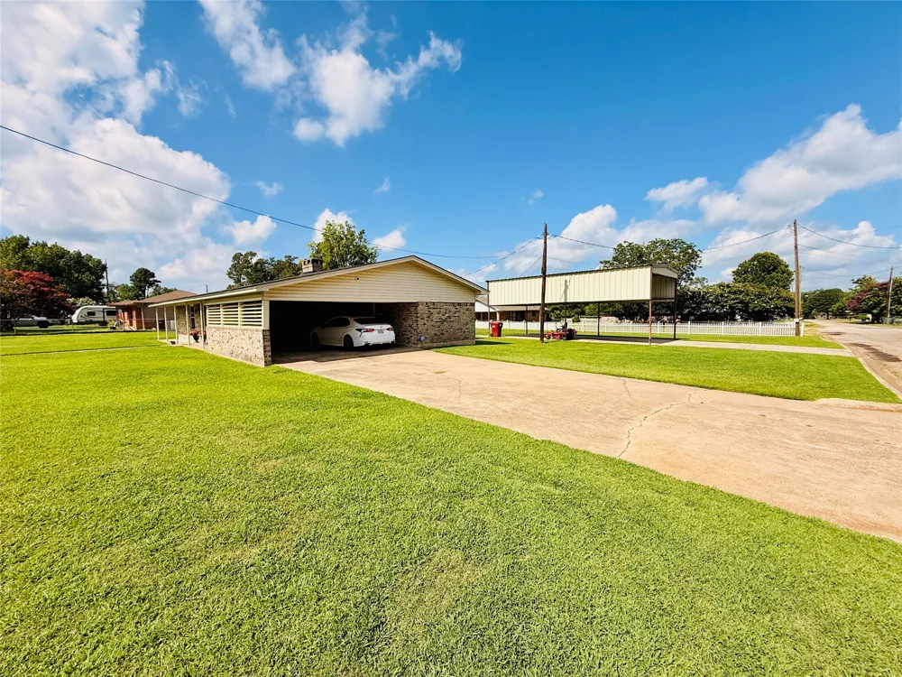 100 Vatra Street Mount Vernon, TX 75457