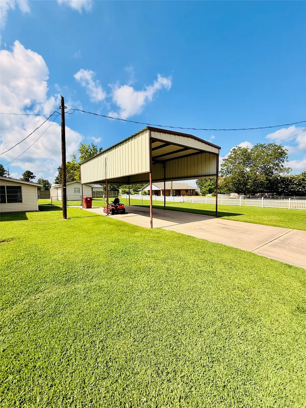 100 Vatra Street Mount Vernon, TX 75457