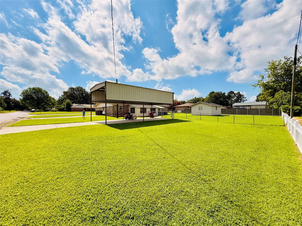 100 Vatra Street Mount Vernon, TX 75457