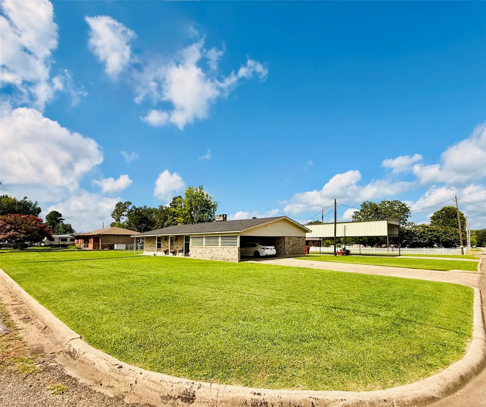 100 Vatra Street Mount Vernon, TX 75457