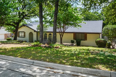 613 Overland Trail