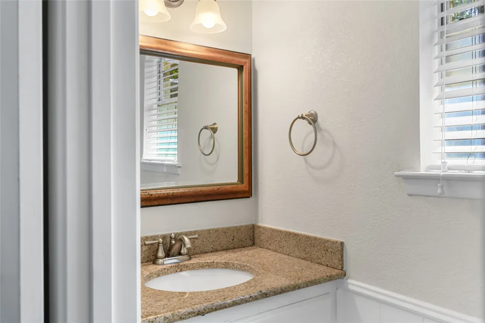 613 Overland Trail Southlake, TX 76092