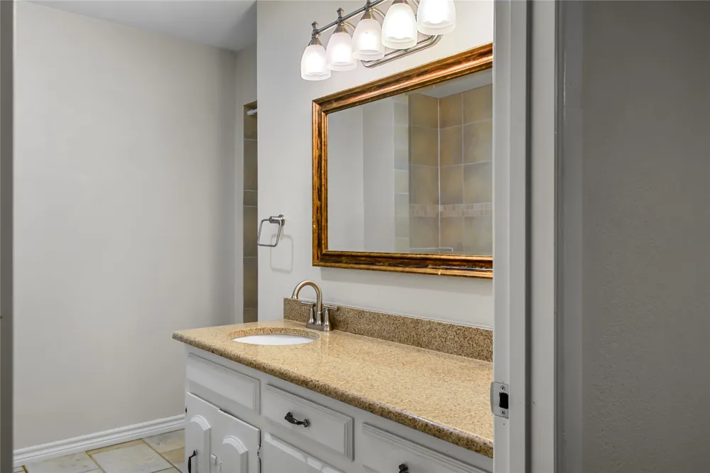 613 Overland Trail Southlake, TX 76092