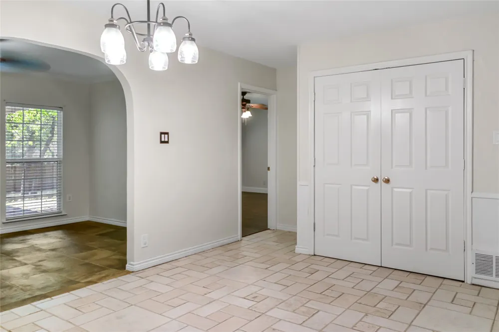613 Overland Trail Southlake, TX 76092
