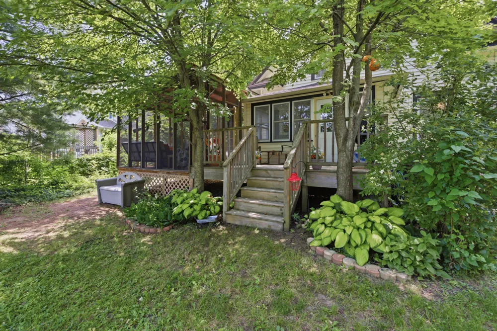 24 W Ash Street Three Oaks, MI 49128