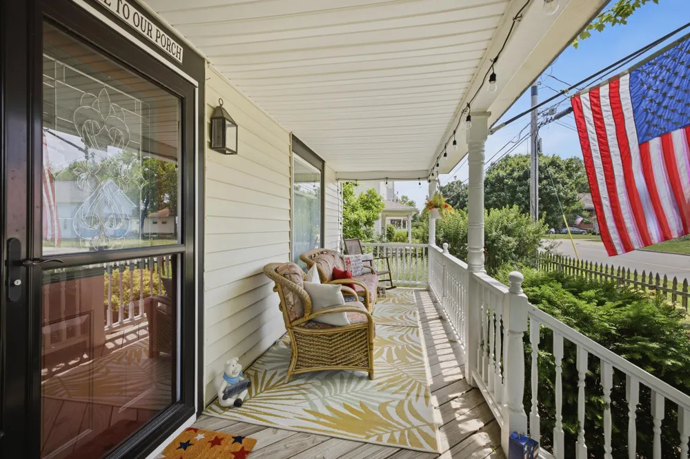 24 W Ash Street Three Oaks, MI 49128