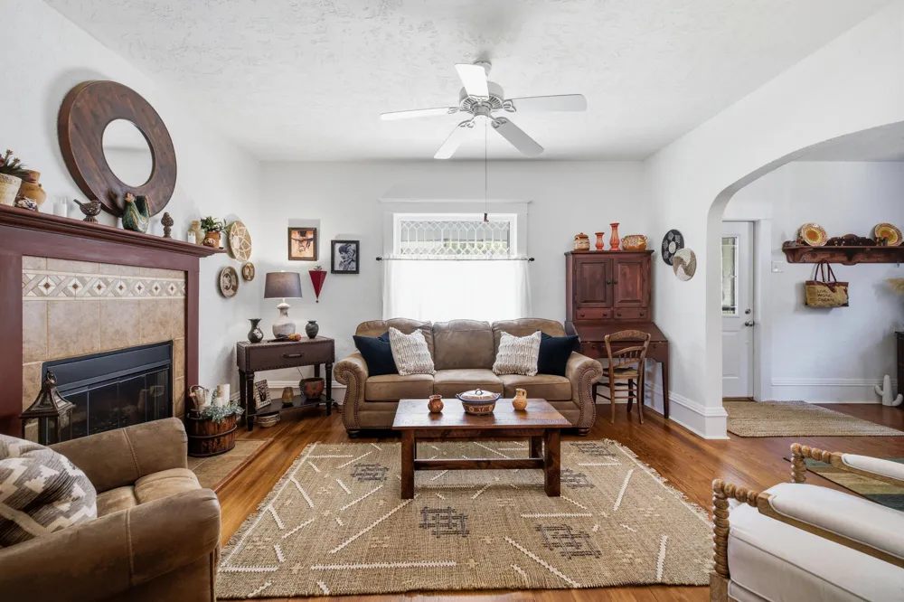 24 W Ash Street Three Oaks, MI 49128