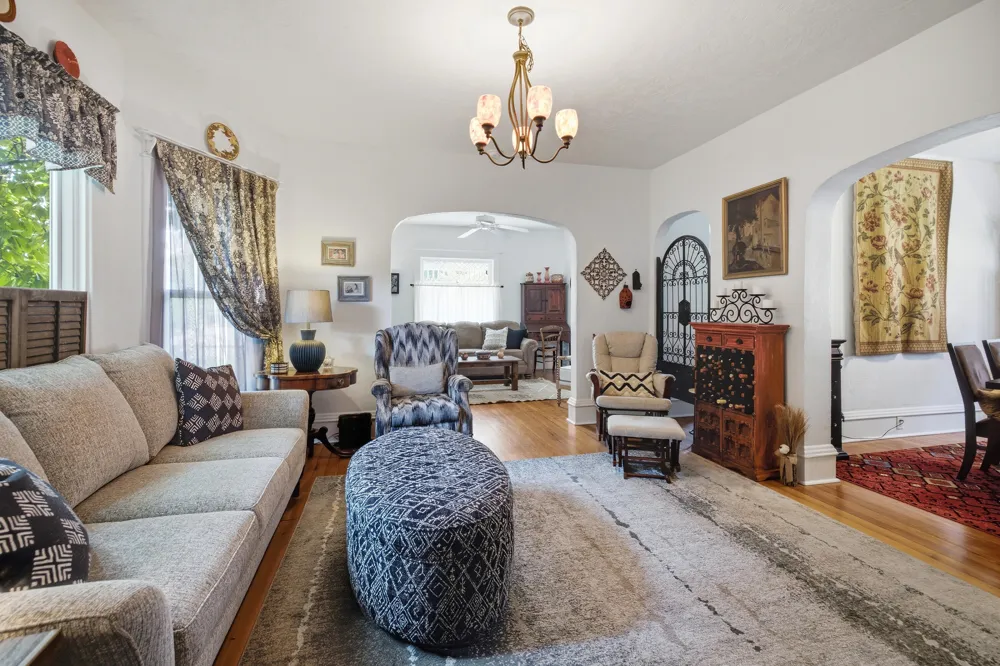 24 W Ash Street Three Oaks, MI 49128