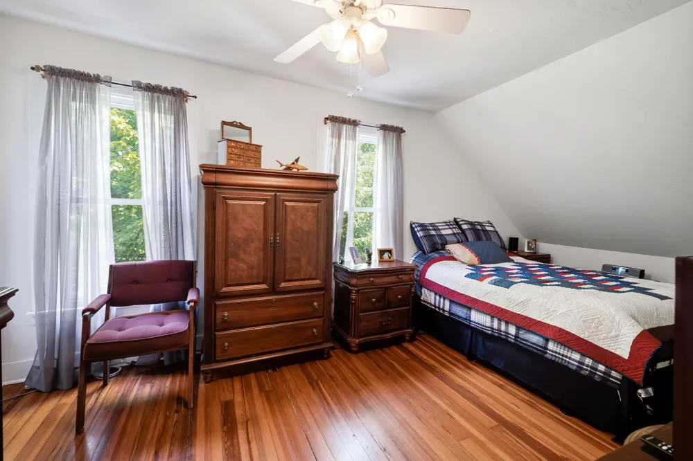 24 W Ash Street Three Oaks, MI 49128