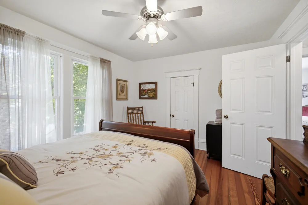 24 W Ash Street Three Oaks, MI 49128