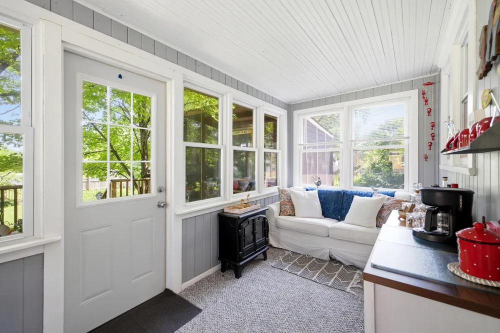 24 W Ash Street Three Oaks, MI 49128