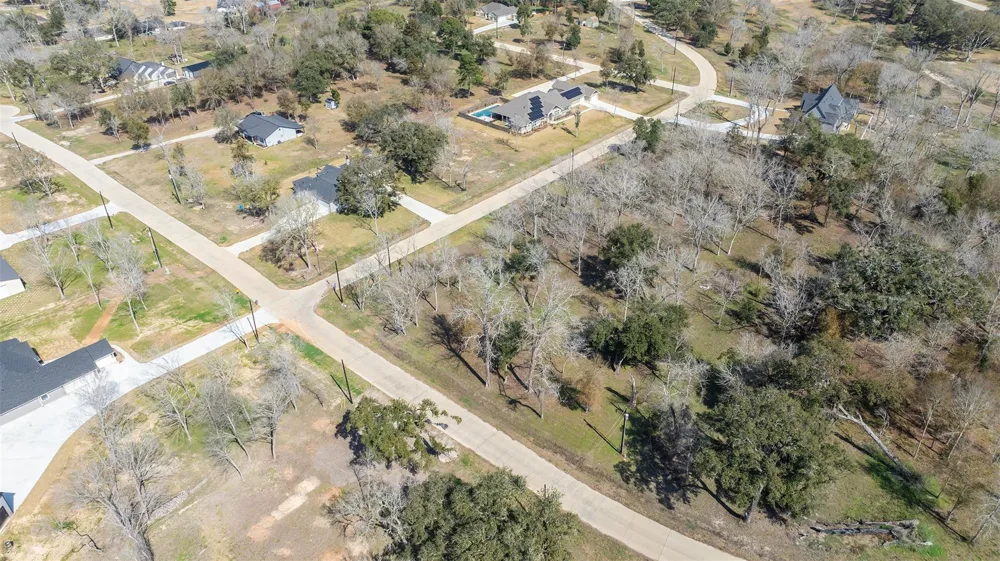 2807 Chinaberry Lane Alvin, TX 77511