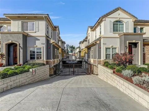723 S Stoneman