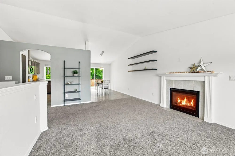 771 Carriage Court Eatonville, WA 98328