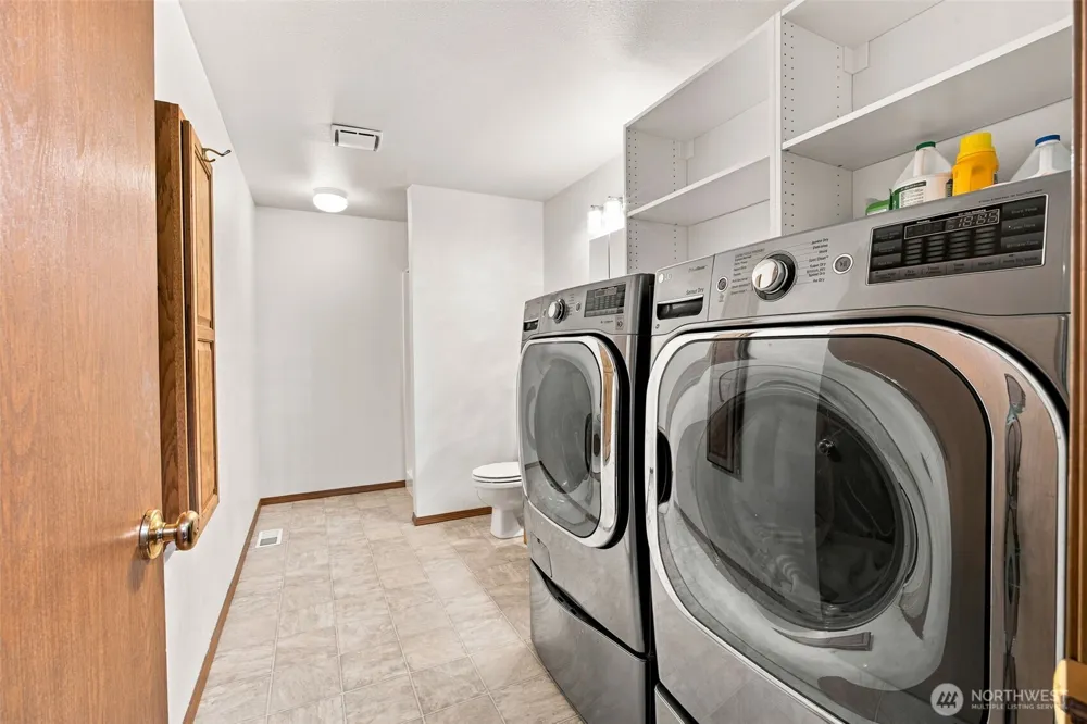 771 Carriage Court Eatonville, WA 98328