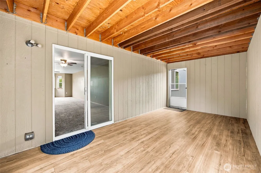 771 Carriage Court Eatonville, WA 98328