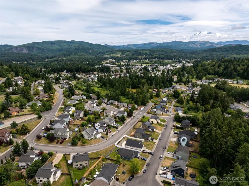 771 Carriage Court Eatonville, WA 98328