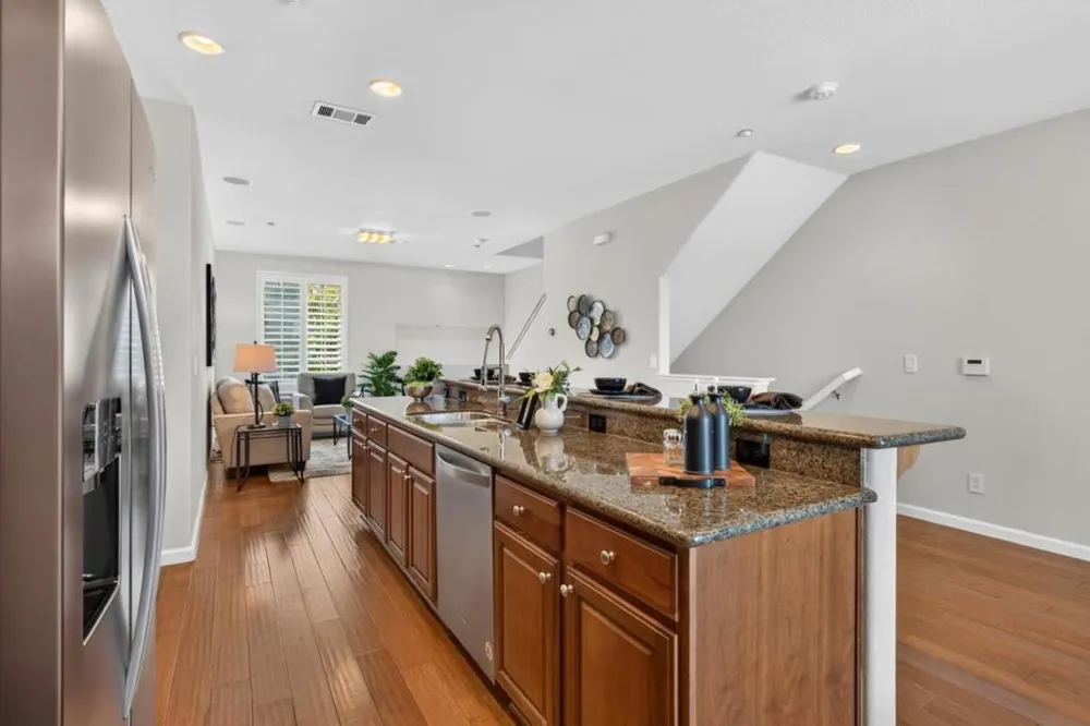 461 Bedford Loop Mountain View, CA 94043