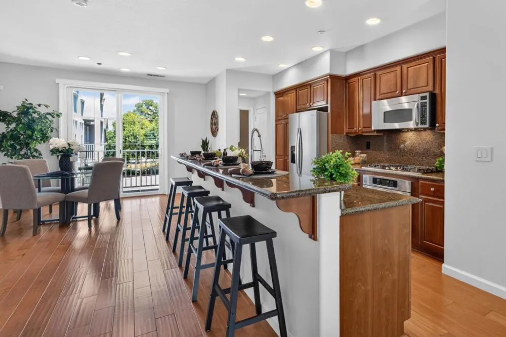 461 Bedford Loop Mountain View, CA 94043