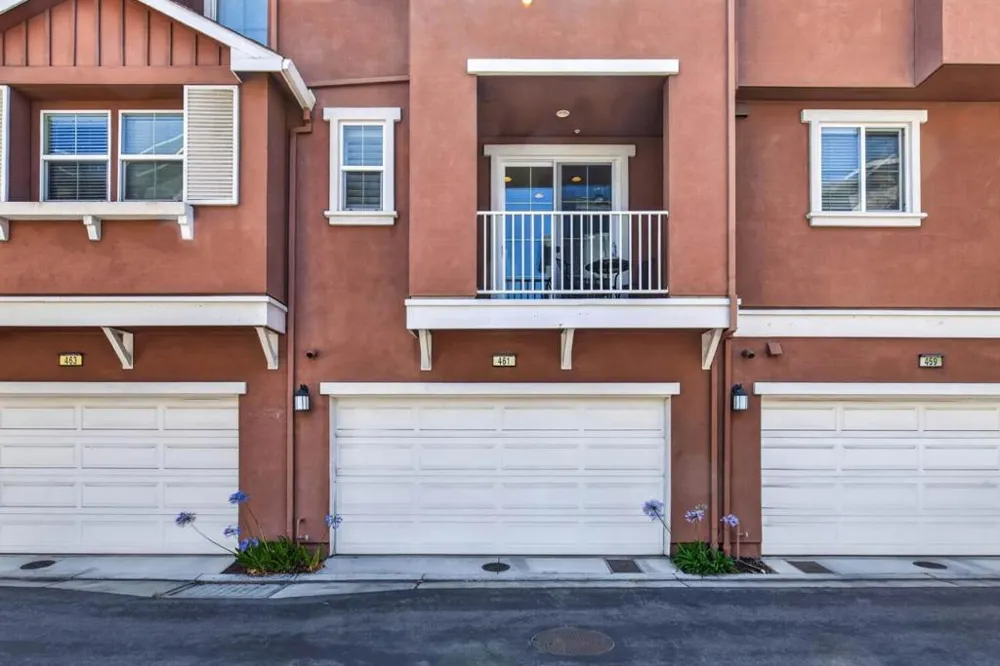 461 Bedford Loop Mountain View, CA 94043