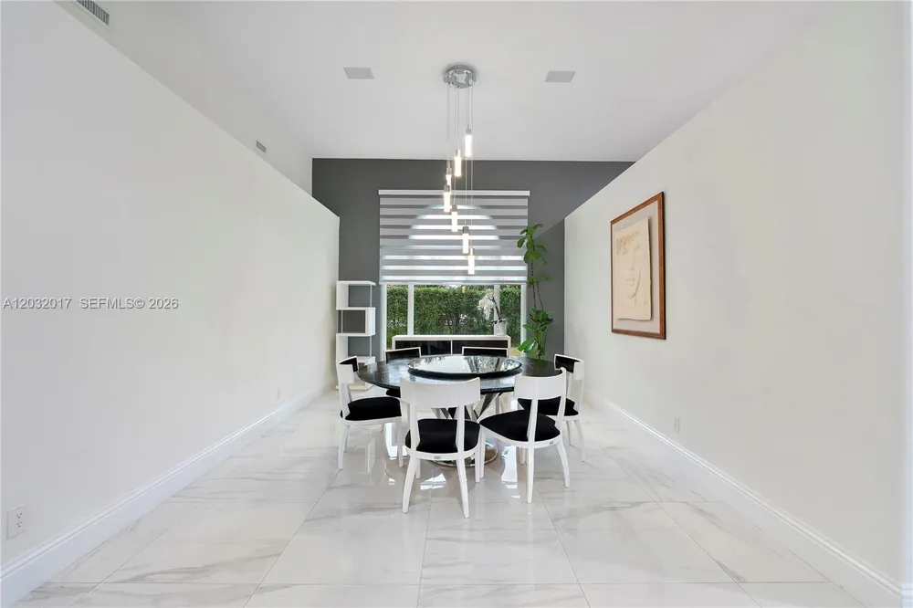 2235 SW 105th Ter Davie, FL 33324