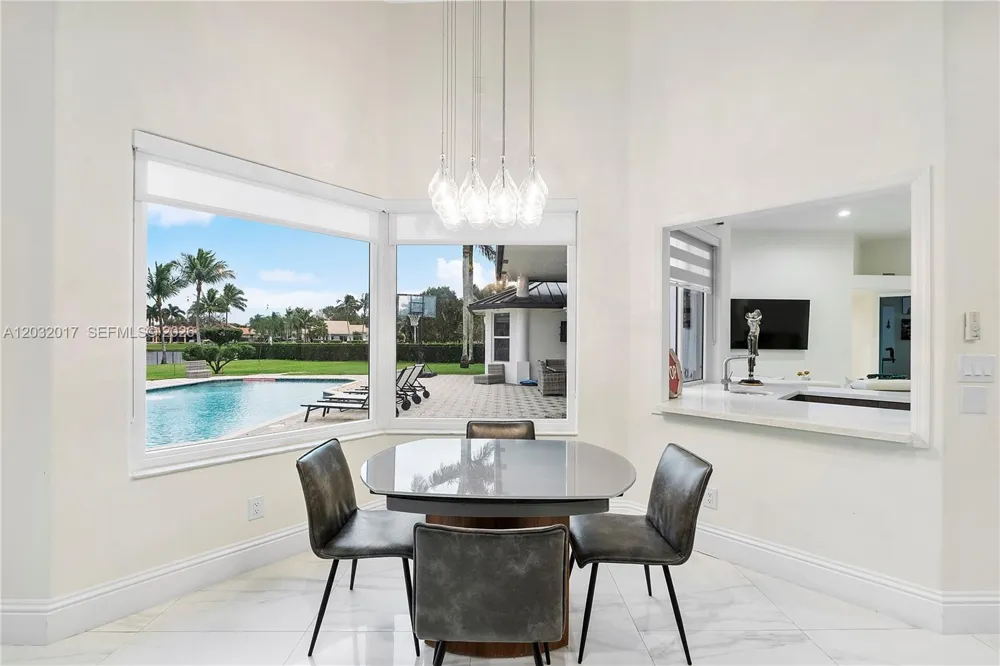 2235 SW 105th Ter Davie, FL 33324