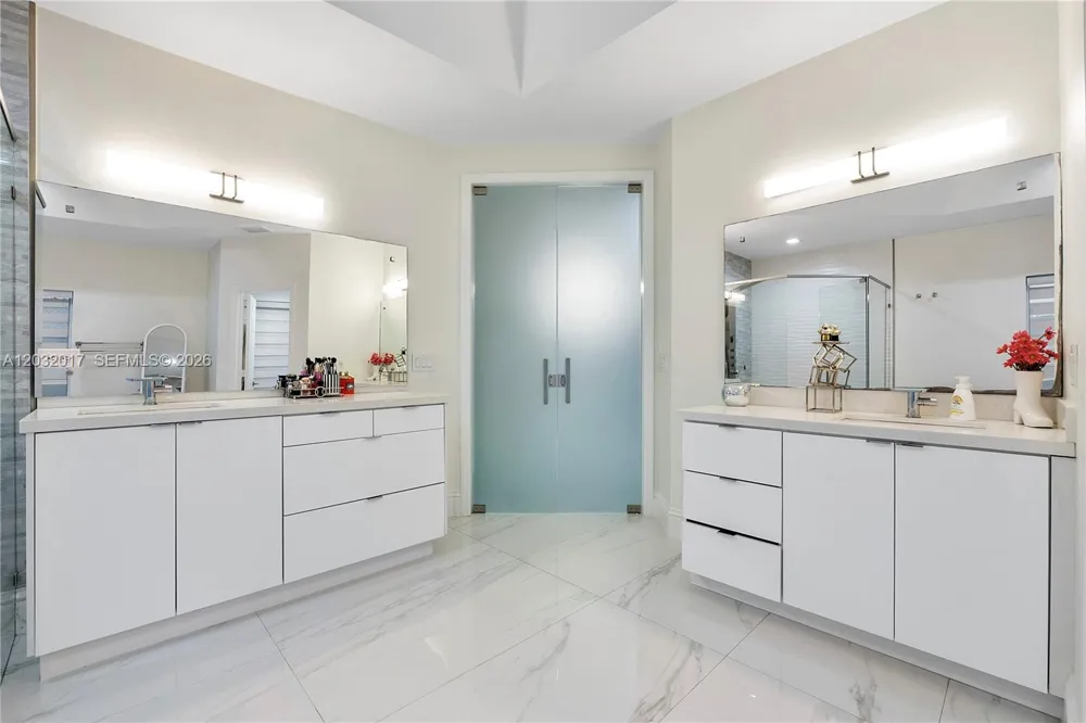 2235 SW 105th Ter Davie, FL 33324