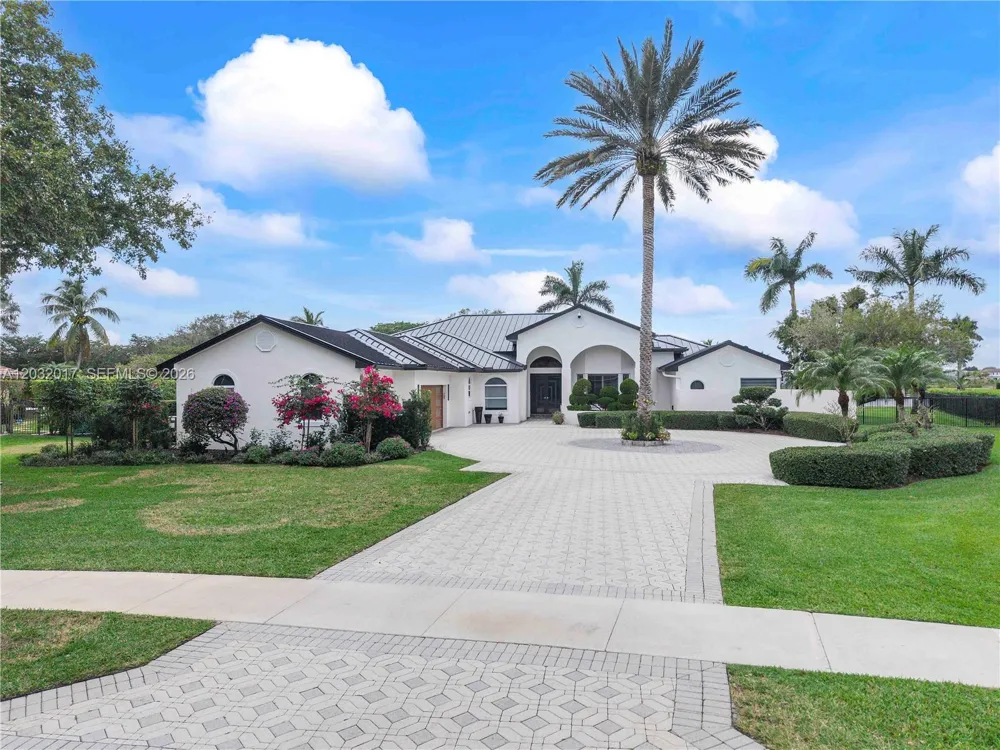 2235 SW 105th Ter Davie, FL 33324