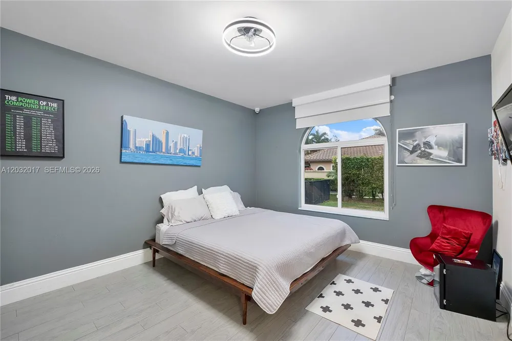 2235 SW 105th Ter Davie, FL 33324