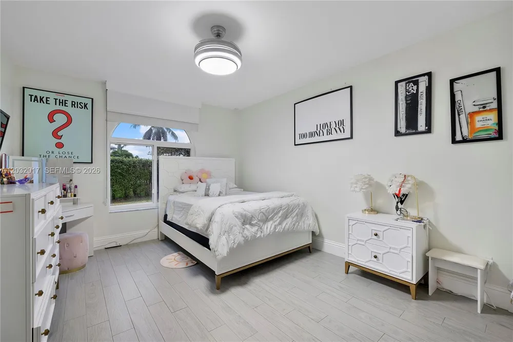 2235 SW 105th Ter Davie, FL 33324