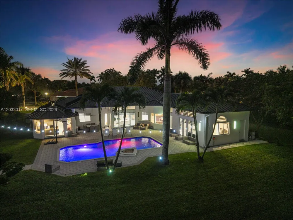 2235 SW 105th Ter Davie, FL 33324