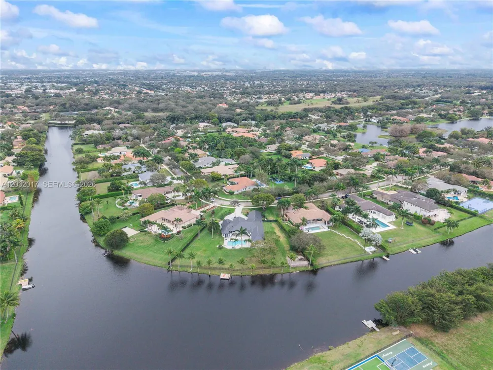 2235 SW 105th Ter Davie, FL 33324