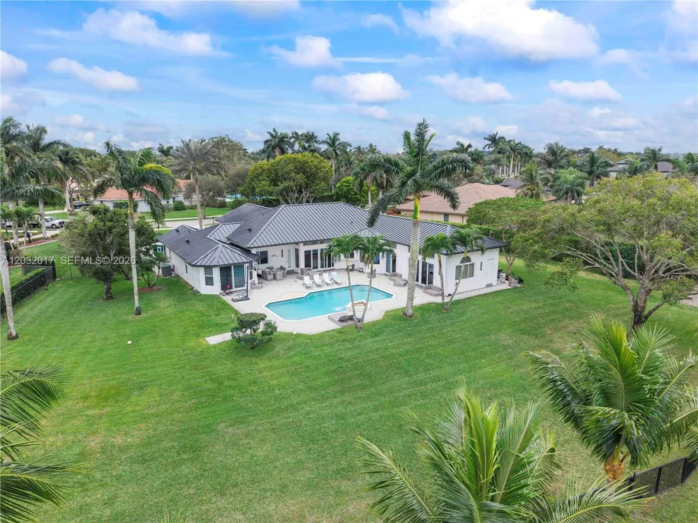2235 SW 105th Ter Davie, FL 33324