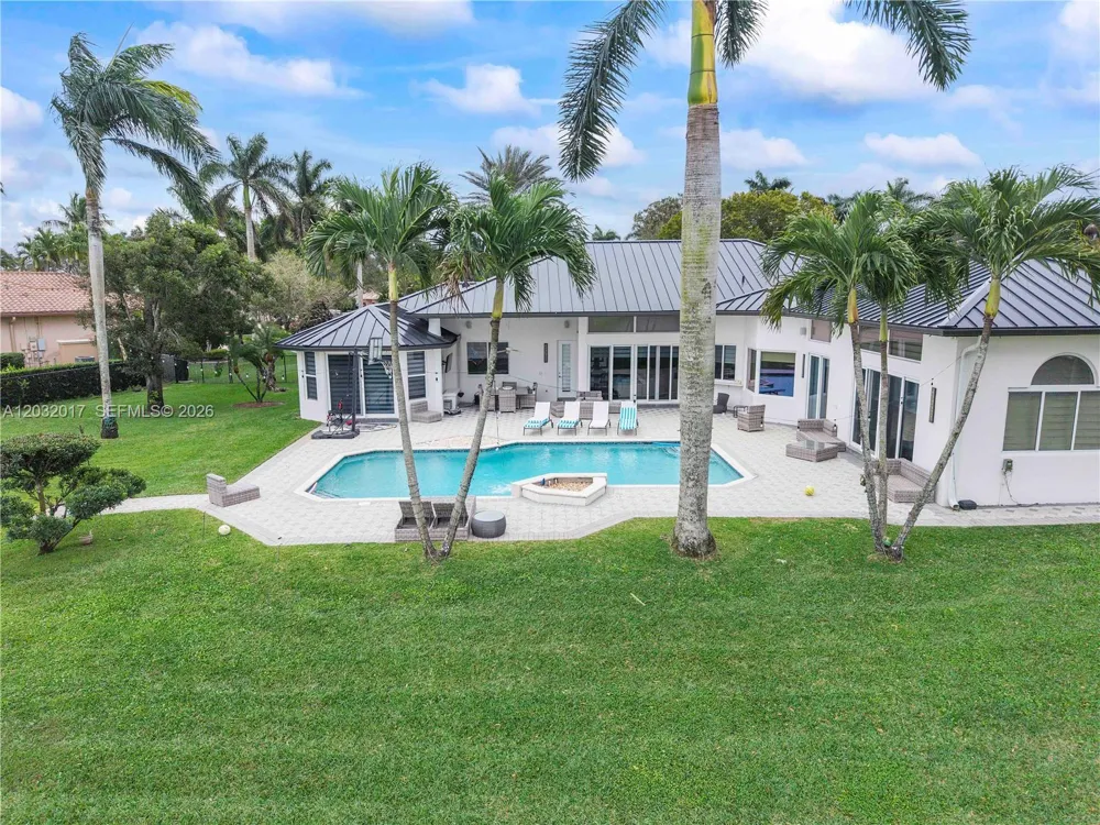 2235 SW 105th Ter Davie, FL 33324