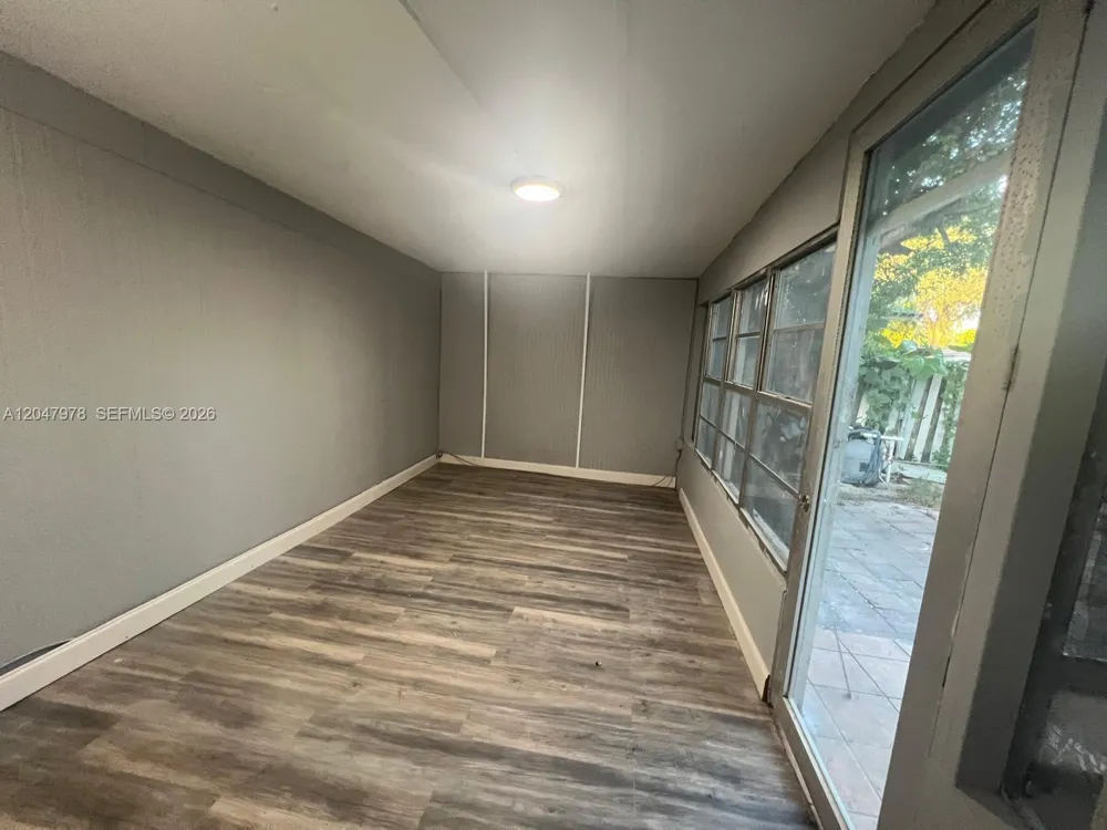 451 NE 136th St #I-101 North Miami, FL 33161