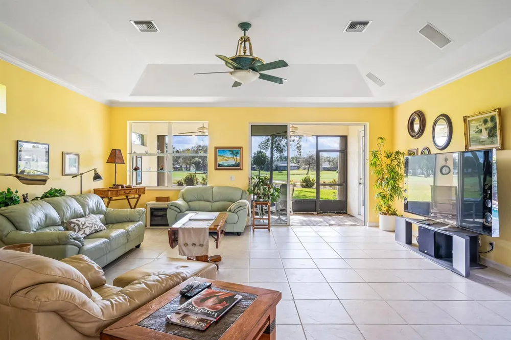 747 Hampton Woods Lane SW Vero Beach, FL 32962