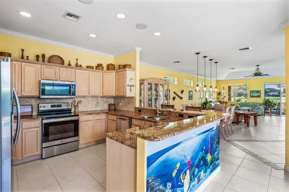 747 Hampton Woods Lane SW Vero Beach, FL 32962
