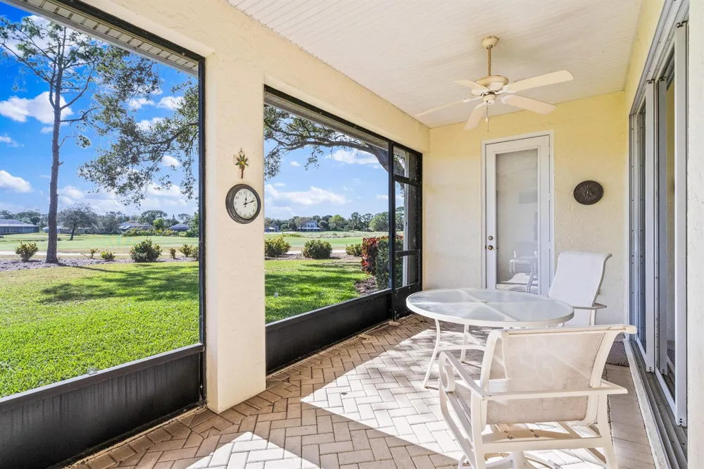 747 Hampton Woods Lane SW Vero Beach, FL 32962