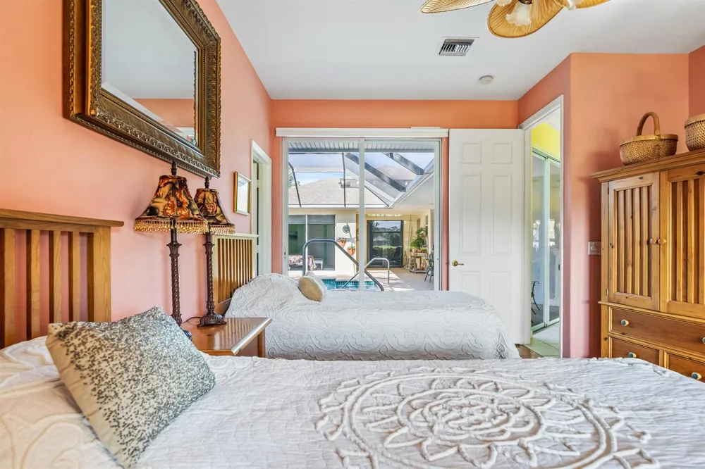 747 Hampton Woods Lane SW Vero Beach, FL 32962