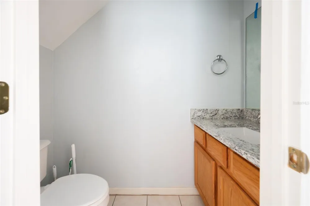 3860 SW 20TH AVENUE #1808 Gainesville, FL 32607