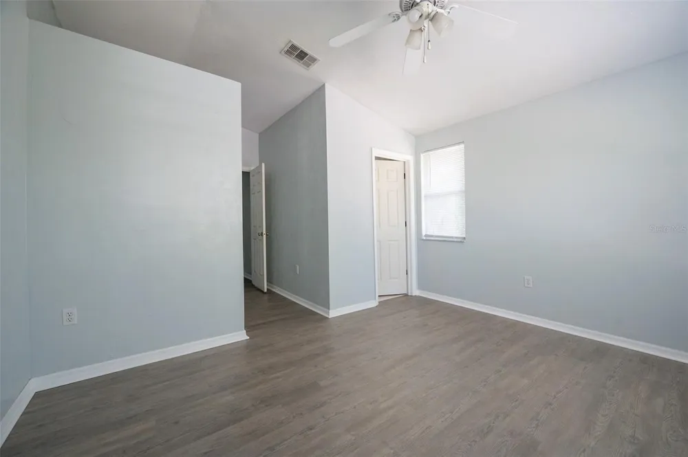 3860 SW 20TH AVENUE #1808 Gainesville, FL 32607