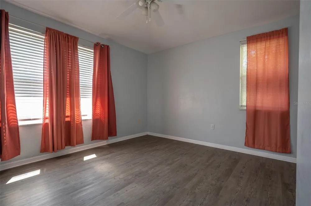 3860 SW 20TH AVENUE #1808 Gainesville, FL 32607