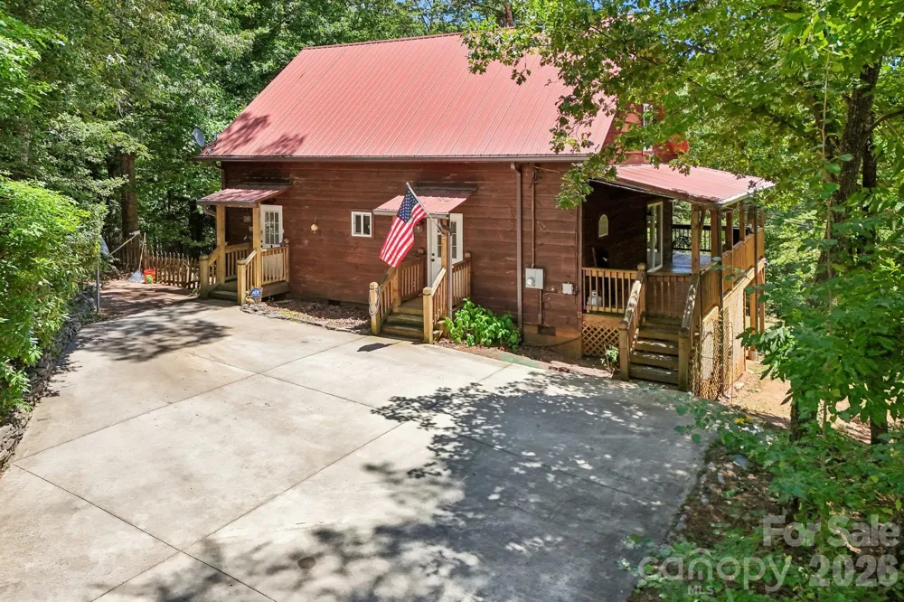 61 Misty Hill Lane Franklin, NC 28734