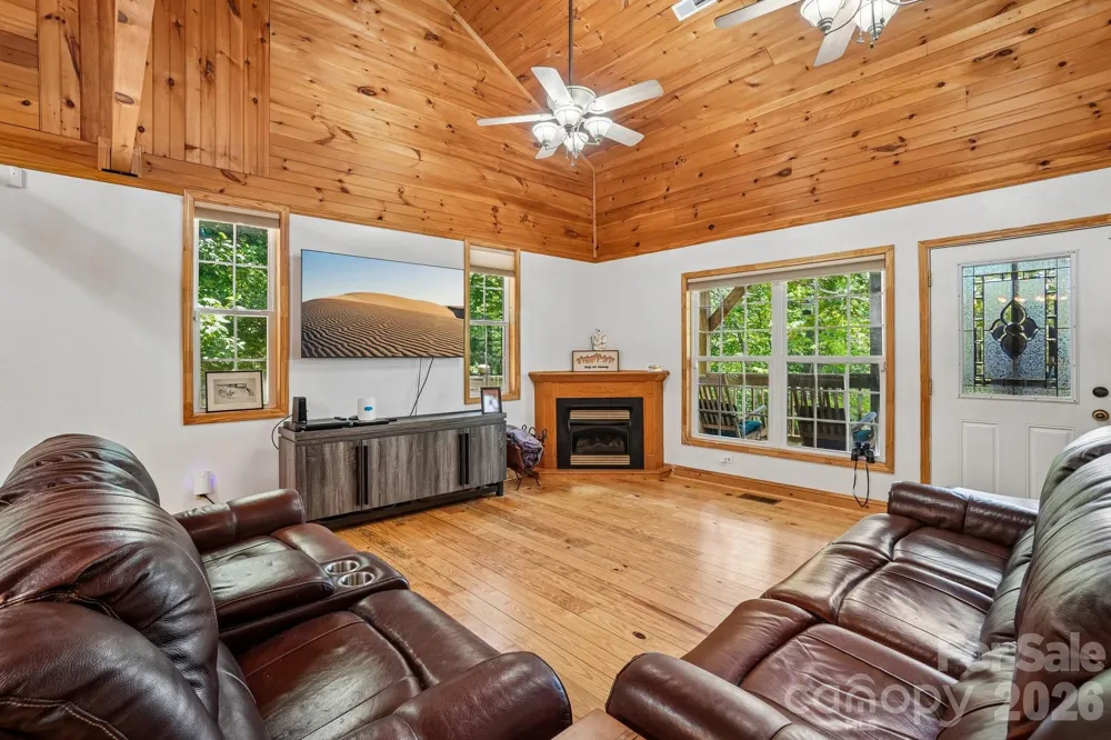 61 Misty Hill Lane Franklin, NC 28734