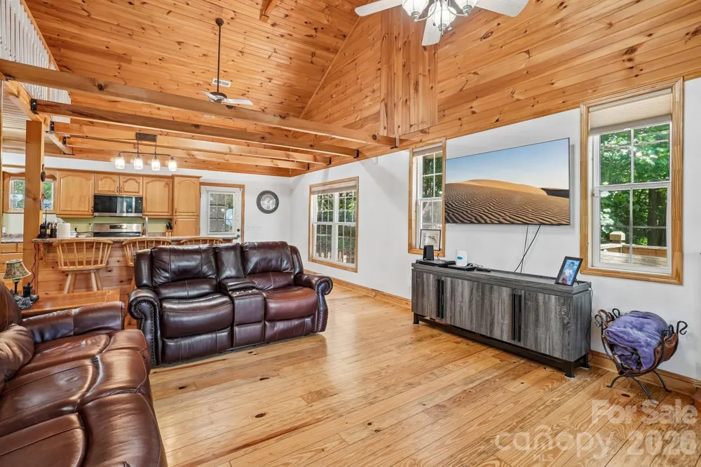 61 Misty Hill Lane Franklin, NC 28734