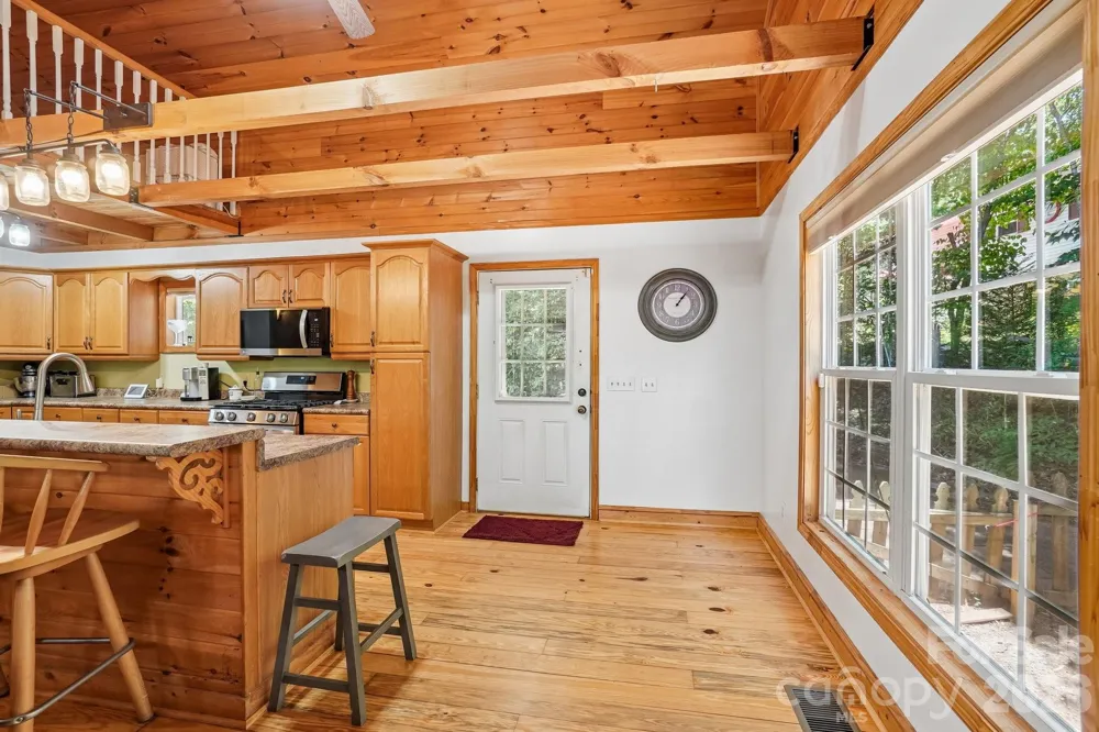 61 Misty Hill Lane Franklin, NC 28734