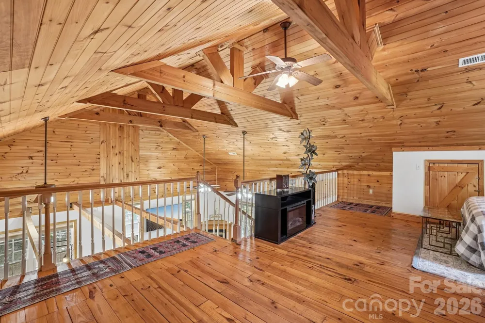 61 Misty Hill Lane Franklin, NC 28734